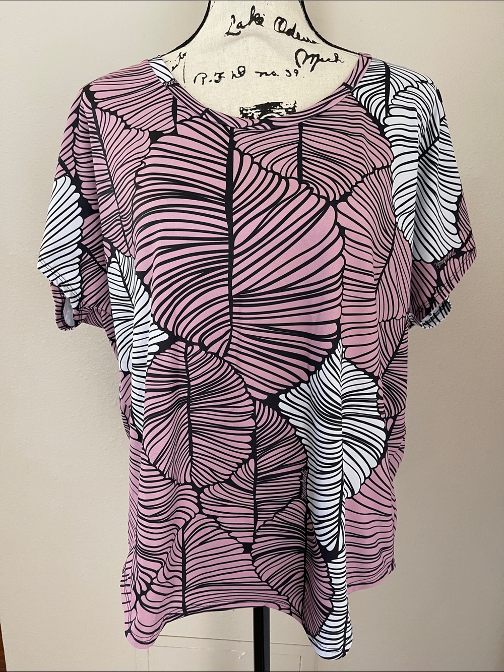 NWT Manuhealii Kaimalino Top He ʻAʻaliʻi Blush S